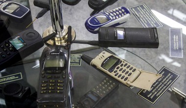 Сотовый телефон стал экспонатом музея связи в Новосибирске