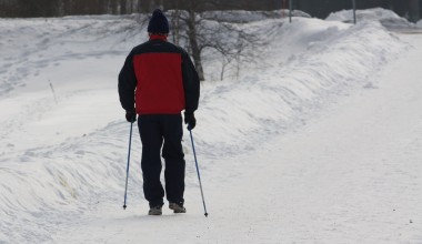 Морозы отменили чемпионат по скандинавской ходьбе в Новосибирске