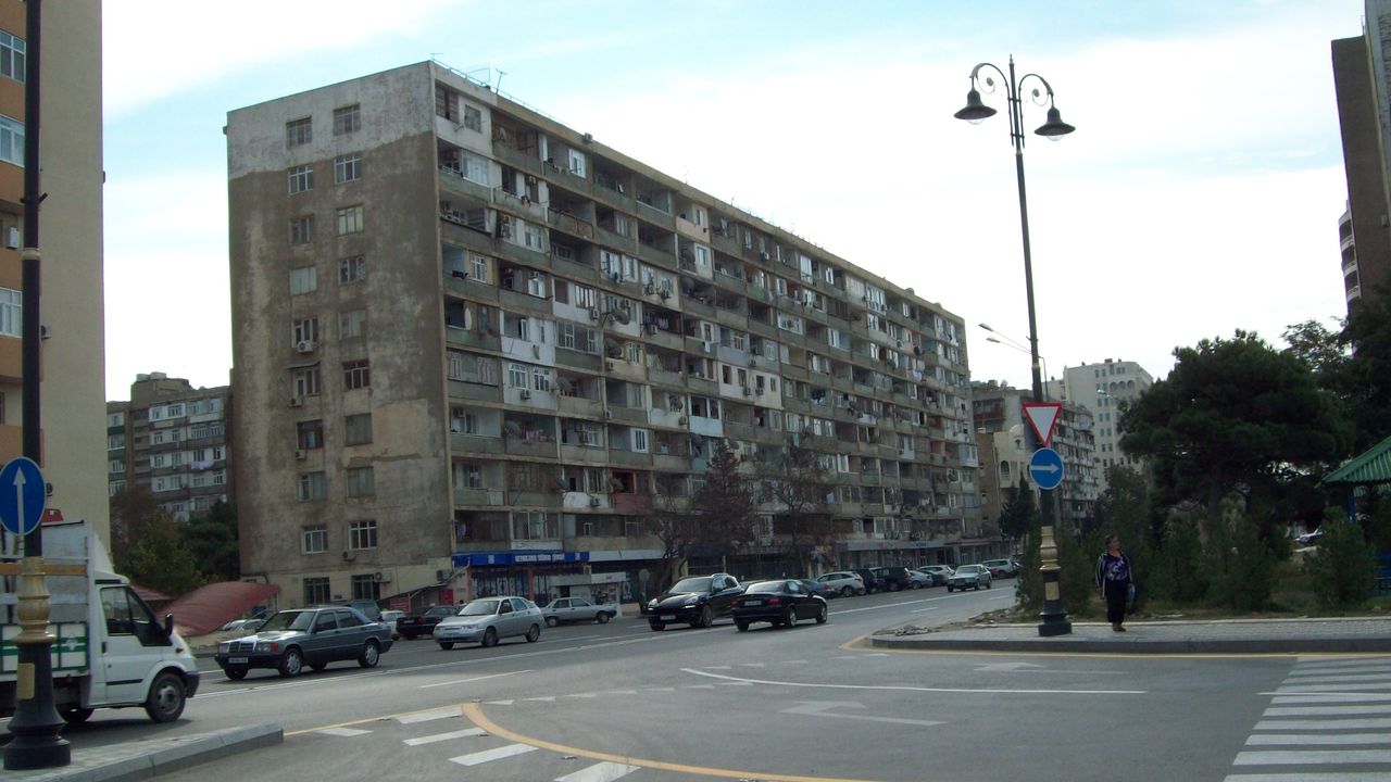 Две девятиклассницы сбросились с многоэтажного дома в Иркутской области