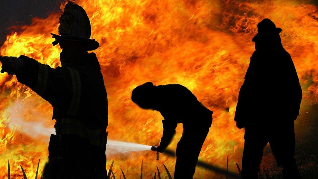 Три человека погибли в Новосибирске во время пожаров