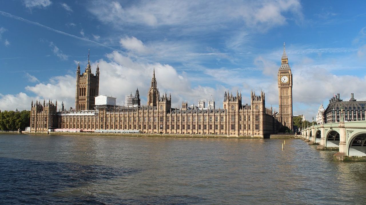 У парламента Великобритании произошёл теракт