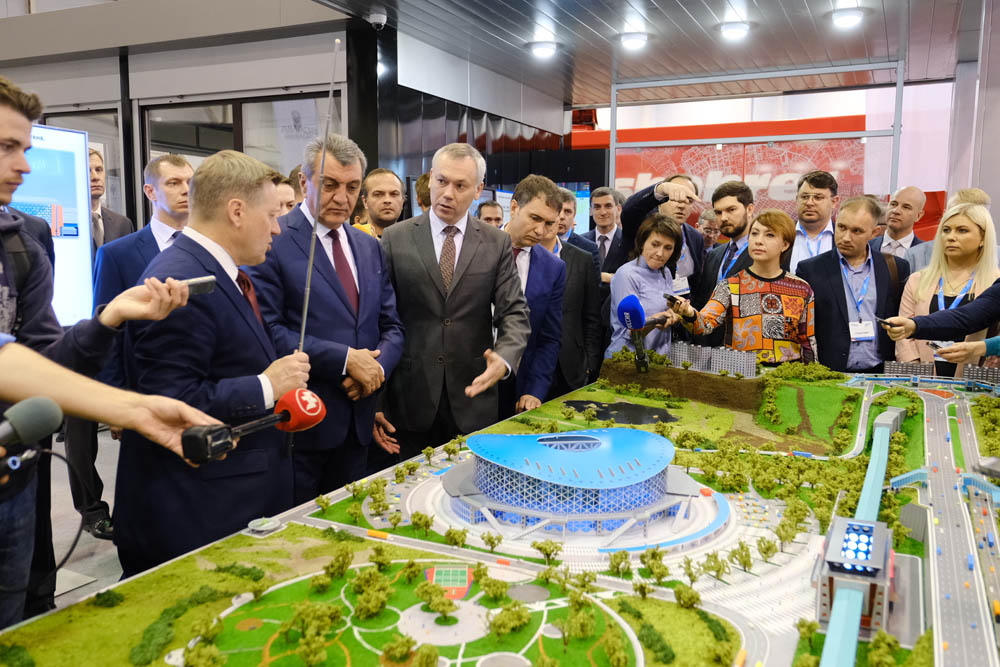 Губернатор открыл Сибирский транспортный форум-2019