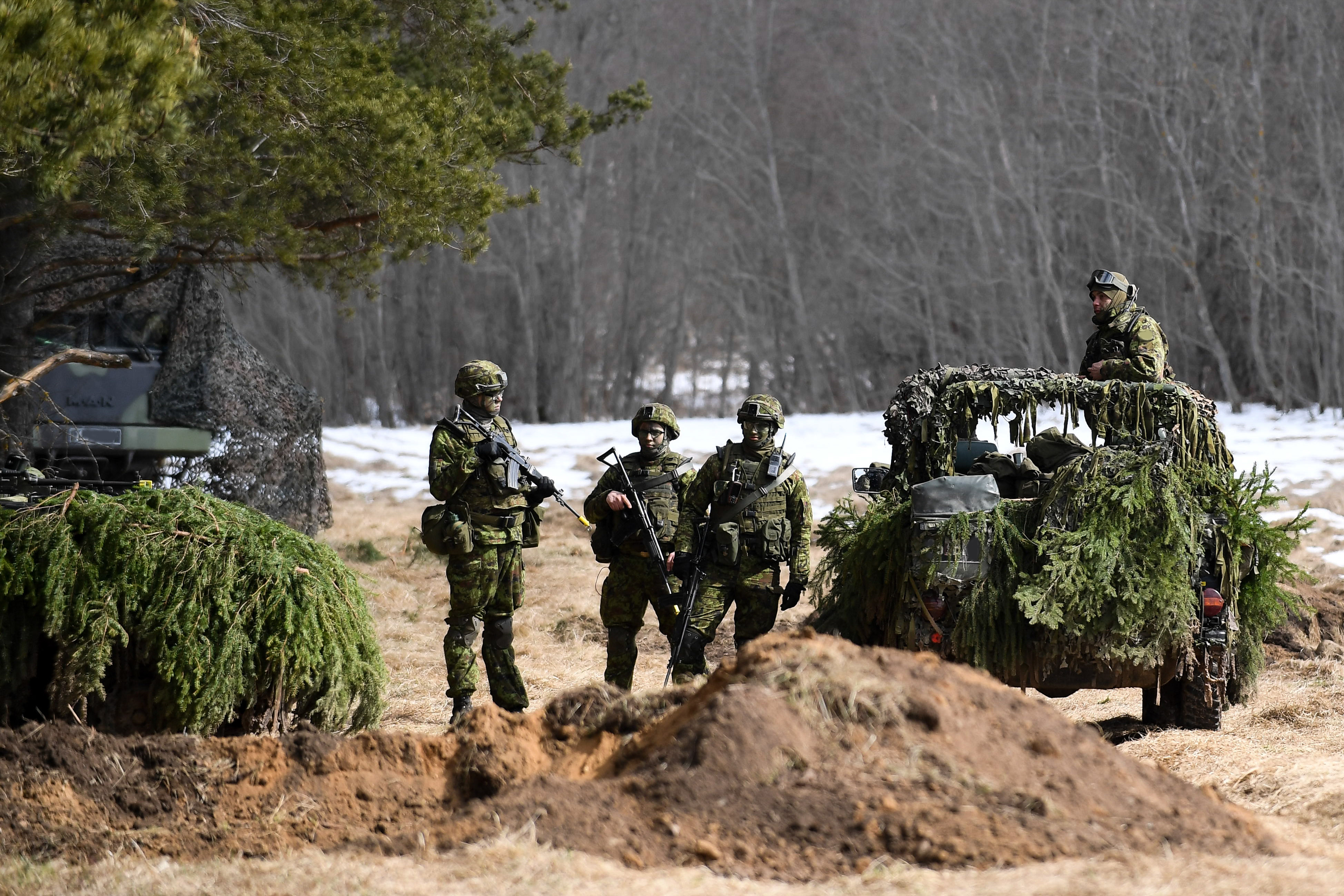 Боевая оборона. Учения в армии. Боевые учения. Российские военные учения. Армия РФ учения.