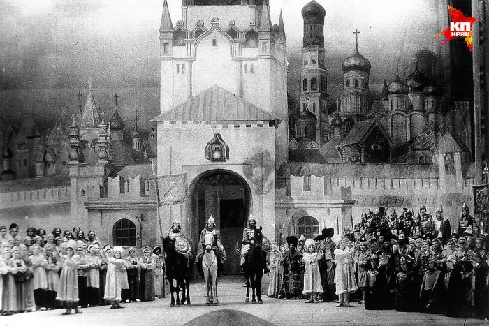 Как Дворец превращался в Театр Оперы и Балета