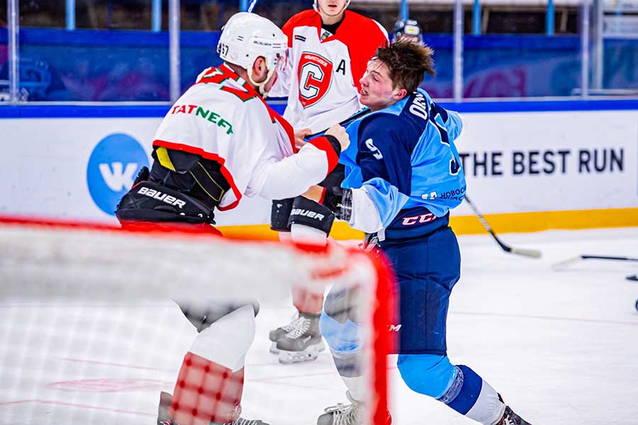 Новосибирская хоккейная молодежка проиграла альметьевскому «Спутнику»