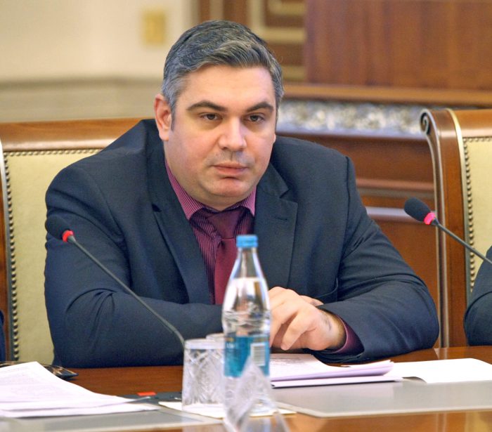 Министр труда и социального развития региона Ярослав Фролов