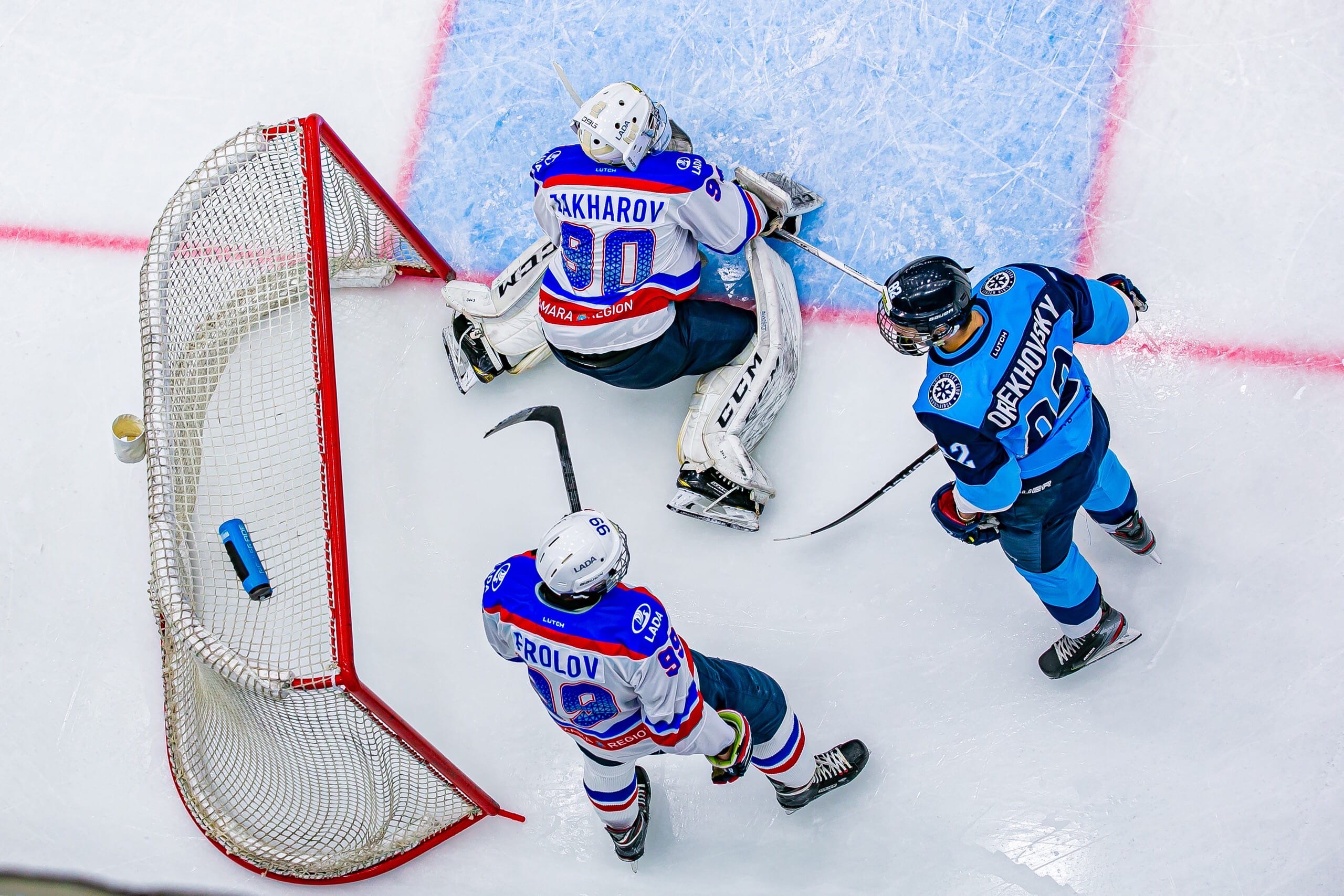 Новосибирская хоккейная молодежка провела первый матч выездной серии