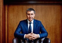 Министр науки прибыл в Новосибирск обсуждать зарплаты молодых ученых