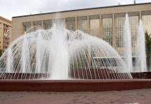 К 9 мая в Новосибирске запустят главные фонтаны, но пока без подсветки