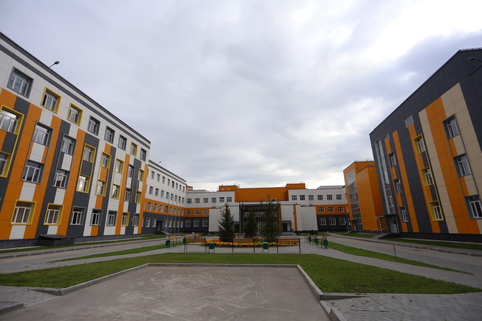Как проходят общественную приемку школы Новосибирска?