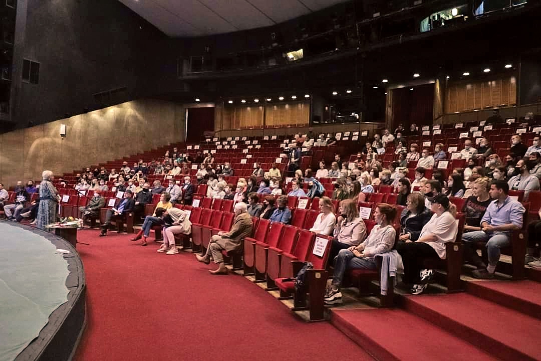 Театр глобус новосибирск билеты