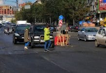 «С утра и до холодов»: Мэр поручил дорожникам работать круглосуточно