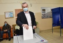 Три единоросса и один кандидат от СР проходят в Госдуму