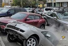 Владельцы машин, провалившихся на Фрунзе, не могут добиться компенсации