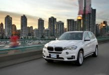 Царапина на BMW X5 встала перевозчику из Новосибирска в 400 тыс. рублей