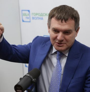 С бывшего главы департамента мэрии Новосибирска Витухина сняли часть обвинений