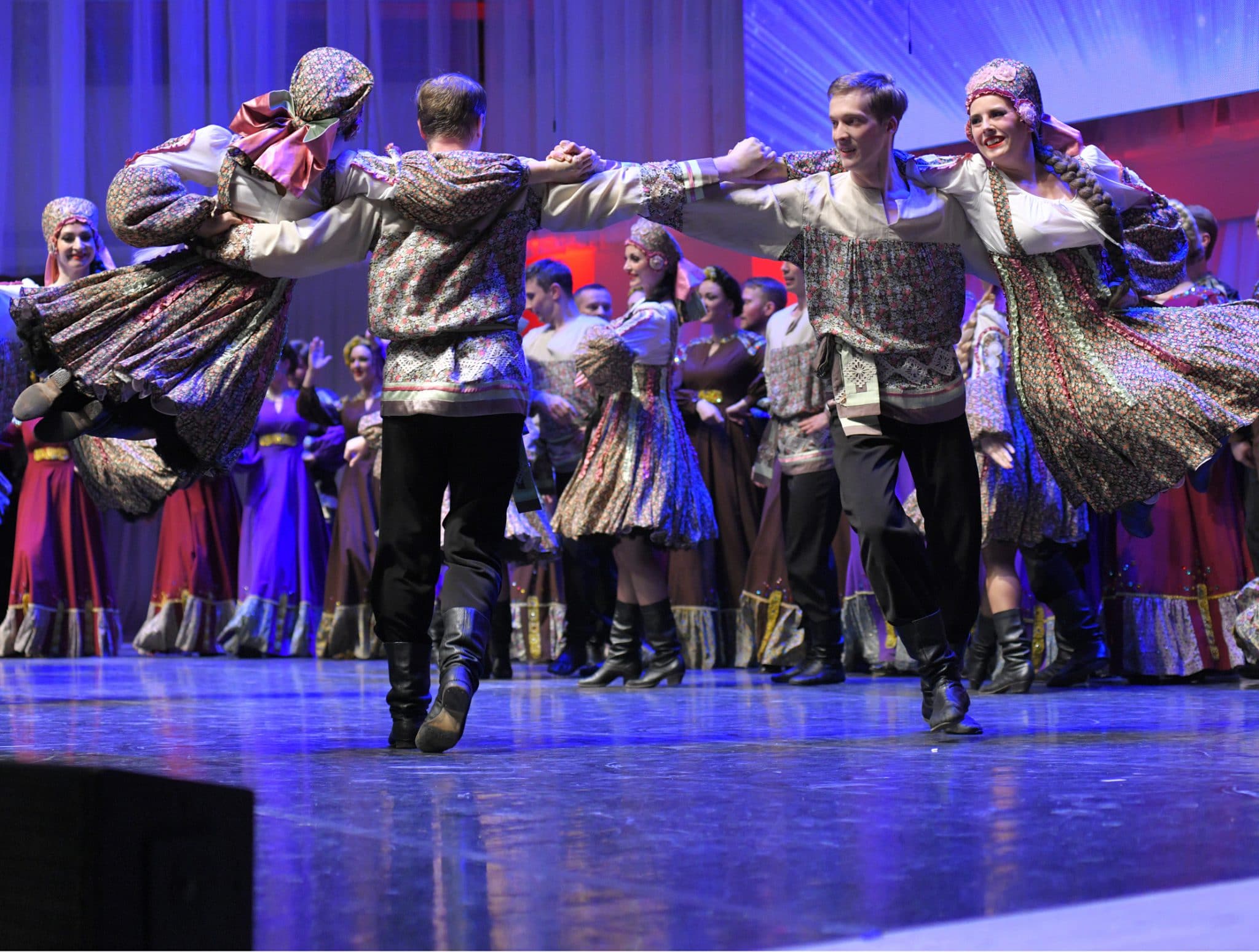 «Песни великого края»: Сибирский хор выступил в районах Новосибирской области и в Омске