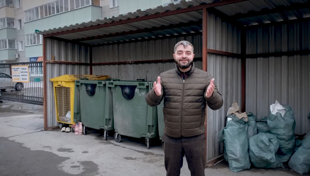 Новосибирский депутат объявил поход против «смердящих мусорок»