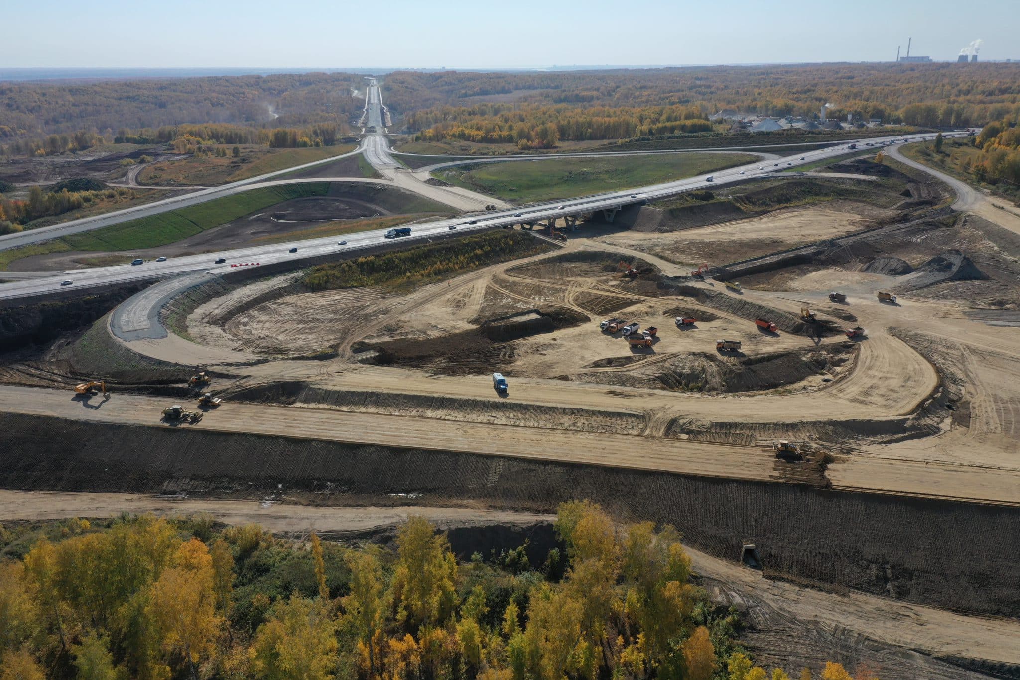 На Восточном обходе Новосибирска перевыполнили план по цементобетонному покрытию