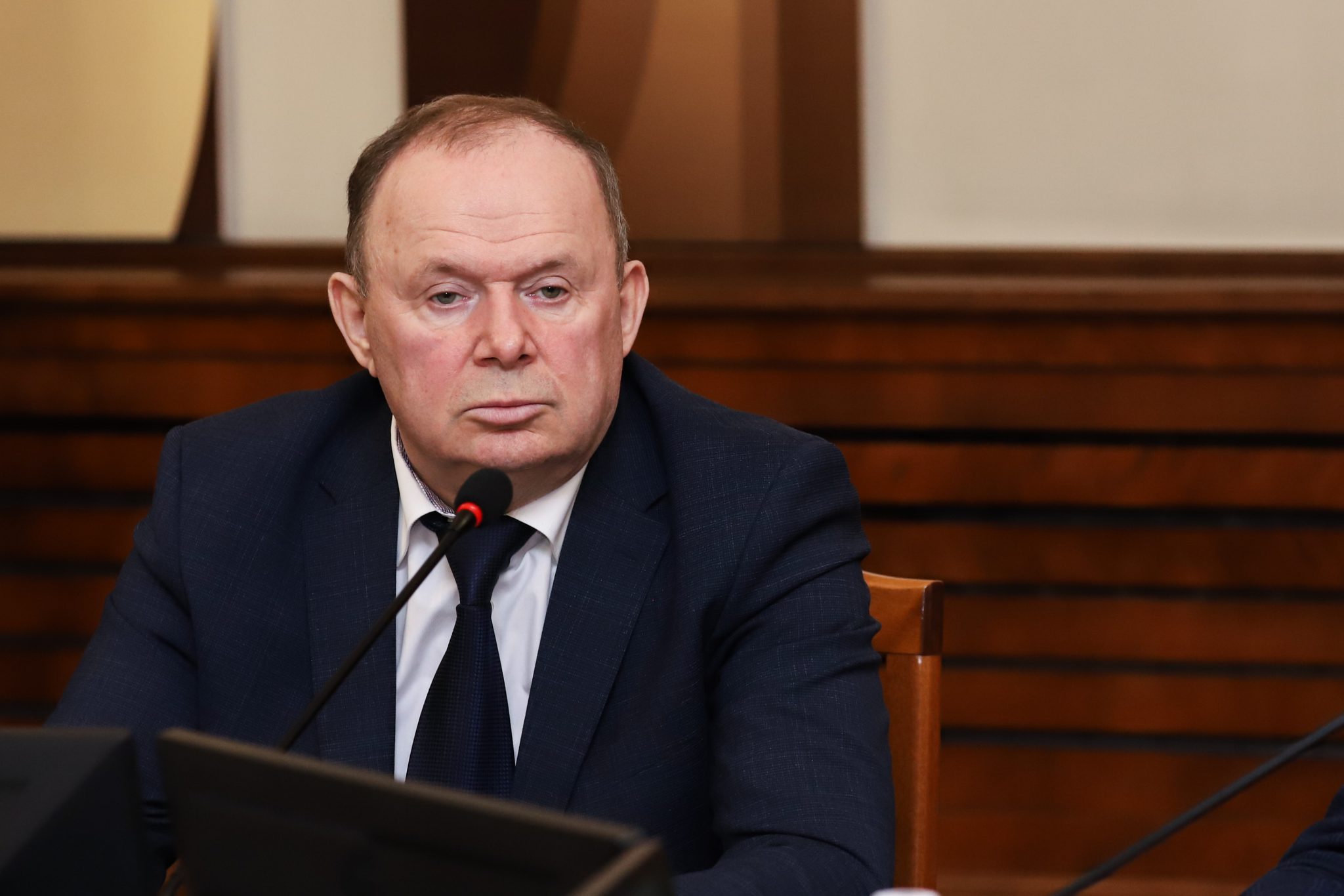 Защита новосибирского экс-депутата Лаптева запросила условный срок за мошенничество и взятки