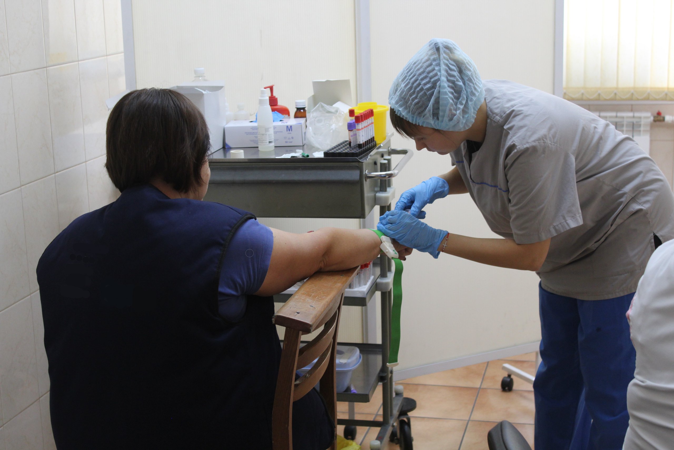 400 работников Эл 6 Новосибирск р. п. Линево прошли добровольное анкетирование для диагностики рака