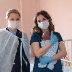 Биологических родителей найденной под Новосибирском девочки за год не установили