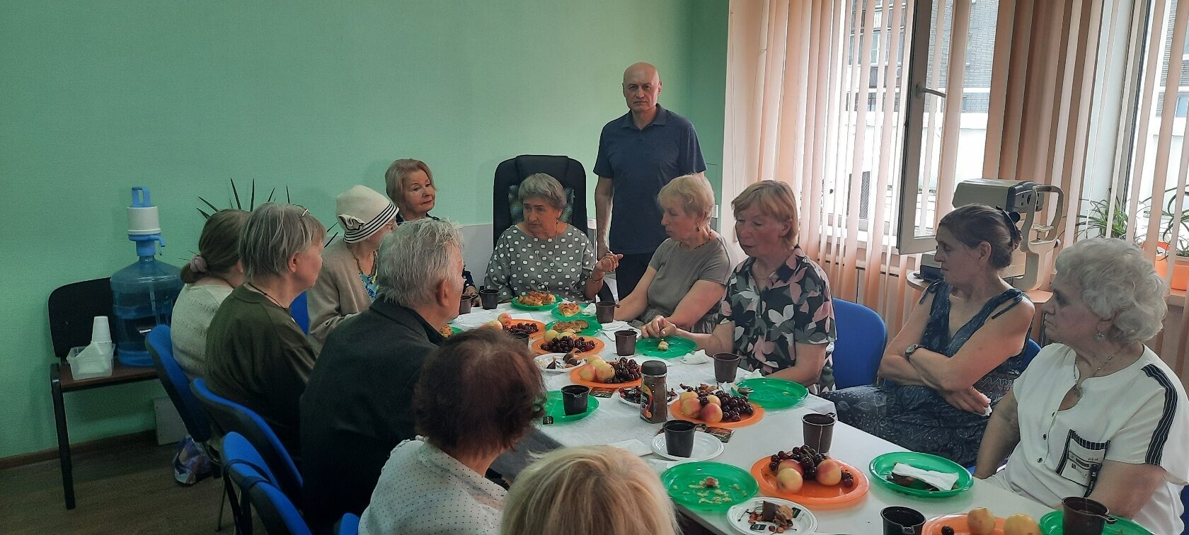 Новосибирские пенсионеры начали сбор наказов для Андрея Травникова - Новая  Сибирь online