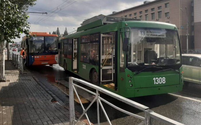 Новосибирск дом одежды остановка фото