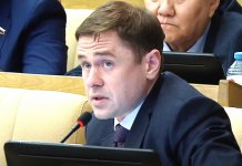 Новосибирский депутат выступил за бесплатную парковку участникам СВО и их семьям