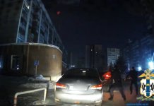 Банда таксистов из Новосибирска воровала деньги с карт клиентов