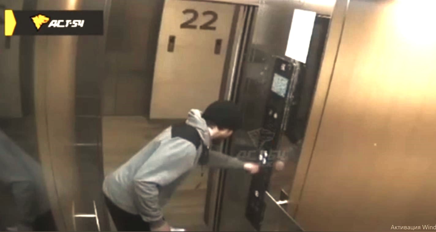 В Новосибирске ищут мужчину, с психу разбившего сенсорную панель лифта кулаком