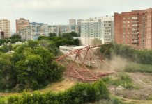 В Новосибирске засняли момент обрушения телевизионной вышки