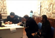 Новосибирская ГАИ нашла водителя автобуса, высадившего пассажиров на встречной полосе