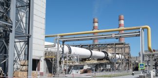 Губернатор и депутаты познакомились с реализацией проекта «Чистый воздух» в Искитиме