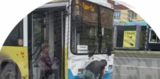 В Новосибирске мужчина атаковал кондуктора и пассажиров автобуса перцовым баллончиком