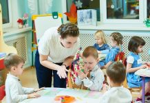 День воспитателя: Когда появился праздник