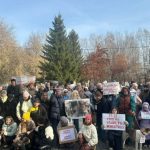 «Я хочу жить!»: В Новосибирске прошел митинг против эвтаназии животных