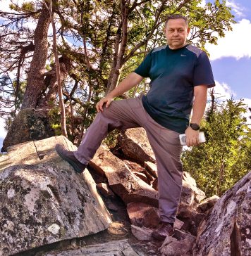 Петр Матюков: Стихи никому в нашей округе не читаю