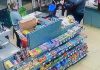 Неадекват разгромил кассу новосибирского супермаркета, не сумев расплатиться за товар