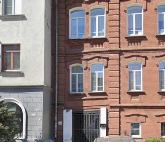 Исторический доходный дом купчихи Дудихиной в центре Новосибирска предлагают приватизировать