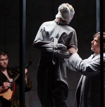 «Красный факел» впервые сыграл спектакль на Камчатке