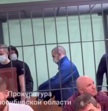 Похитили и вывезли в безлюдное место: В Новосибирске осудили группу вымогателей