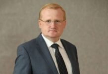 С экс-директора новосибирского «СпецТрансСтроя» сняли часть обвинений