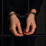 Жительница Новосибирска побила детей и росгвардейца — дело направлено в суд