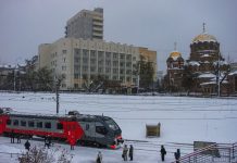 С декабря по маршруту Новосибирск-Обь запустят дополнительные поезда