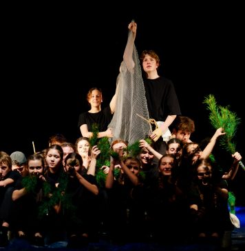 Театральный разговор как точка соприкосновения