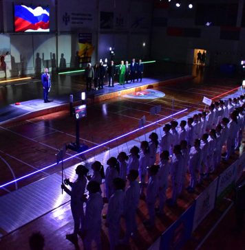 Турнир по фехтованию на призы олимпийцев Станислава и Софии Поздняковых открывается в Новосибирске