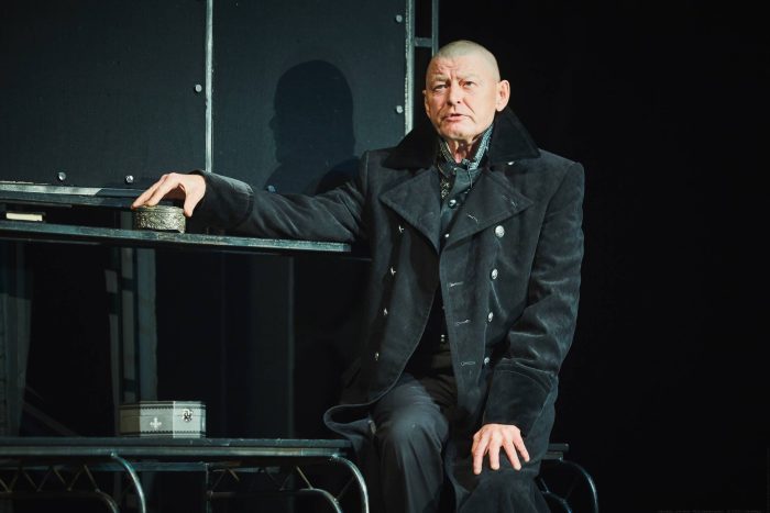 Александр Дроздов в спектакле «Маскарад»