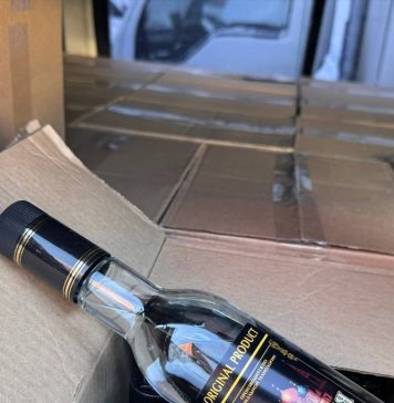 Более 18 тысяч бутылок контрафактного алкоголя нашли в Новосибирске