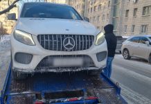 Новосибирец лишился «Мерседеса» из-за визита жены к судебным приставам